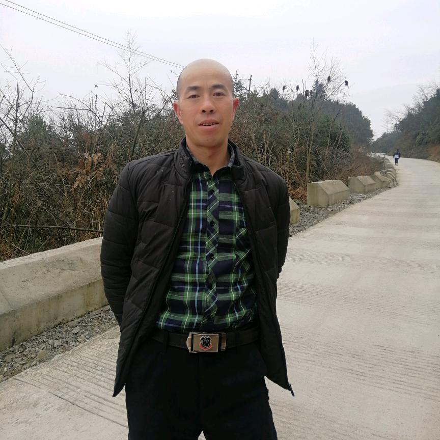 农村老者爱山歌