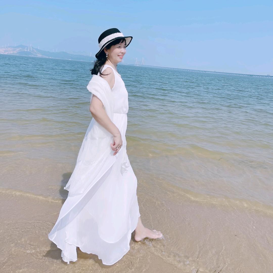 水中杨连英