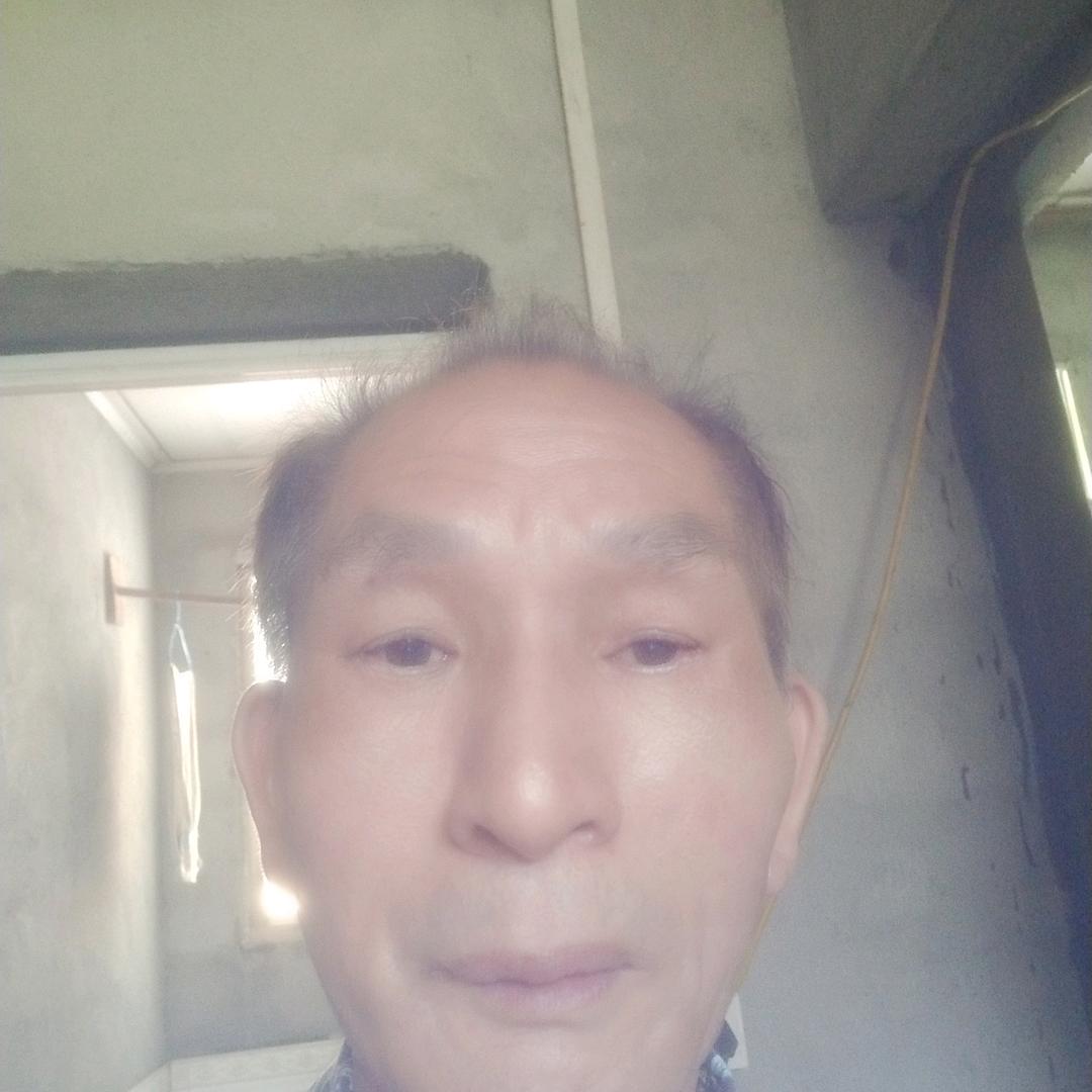 感恩感德α柏坤