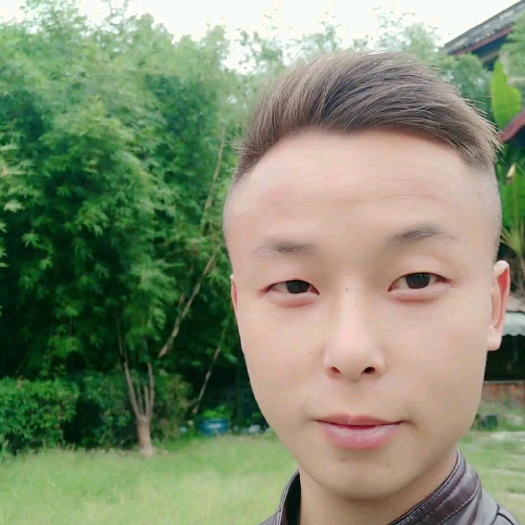 亮少