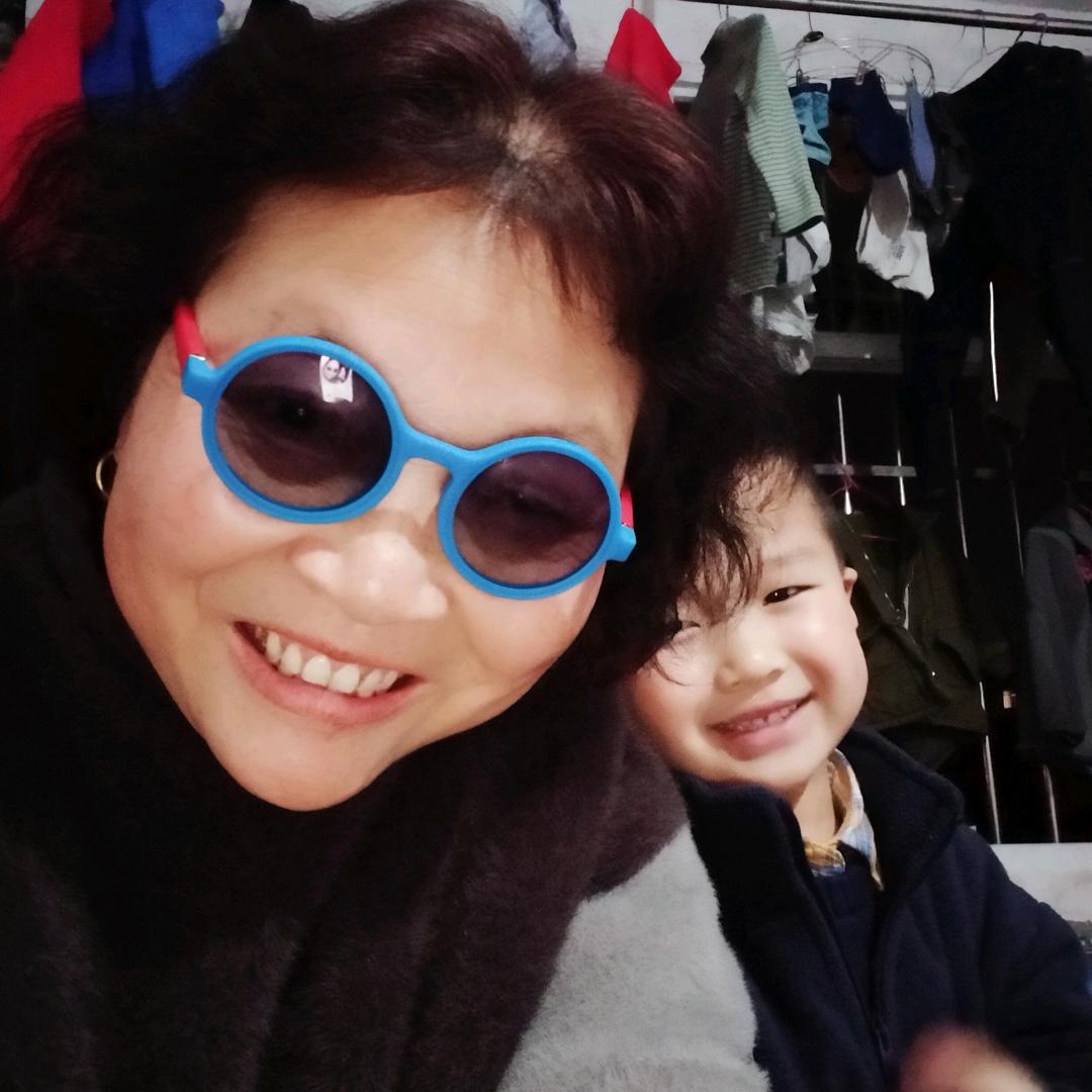 四个孙子的奶奶