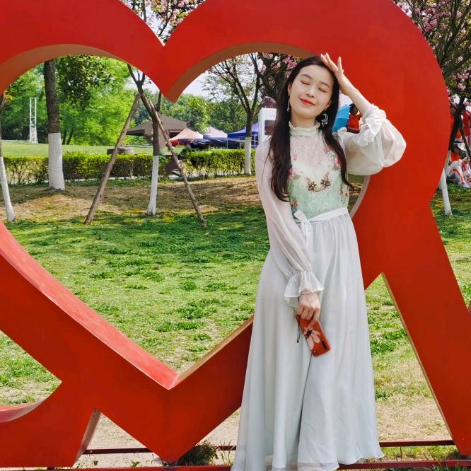 集美真探团