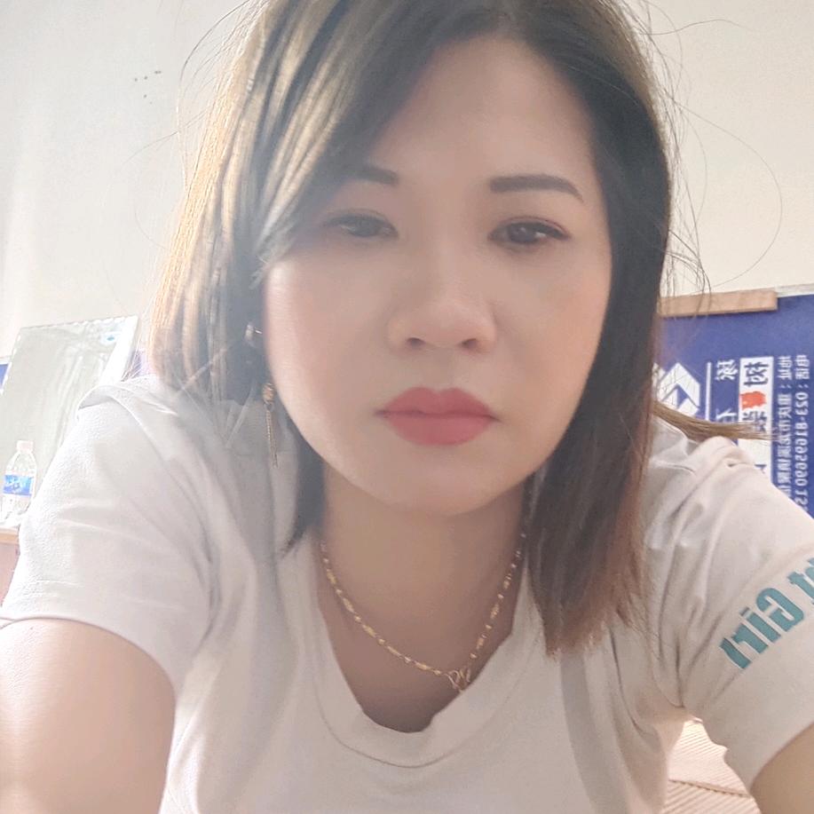 工地上的小姐姐