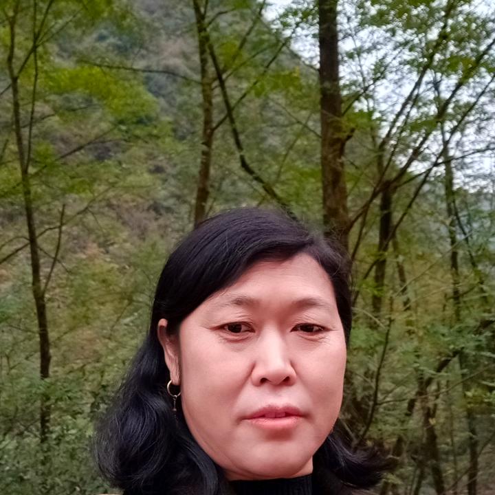 开心快乐每一天！🌹黄建华🌹