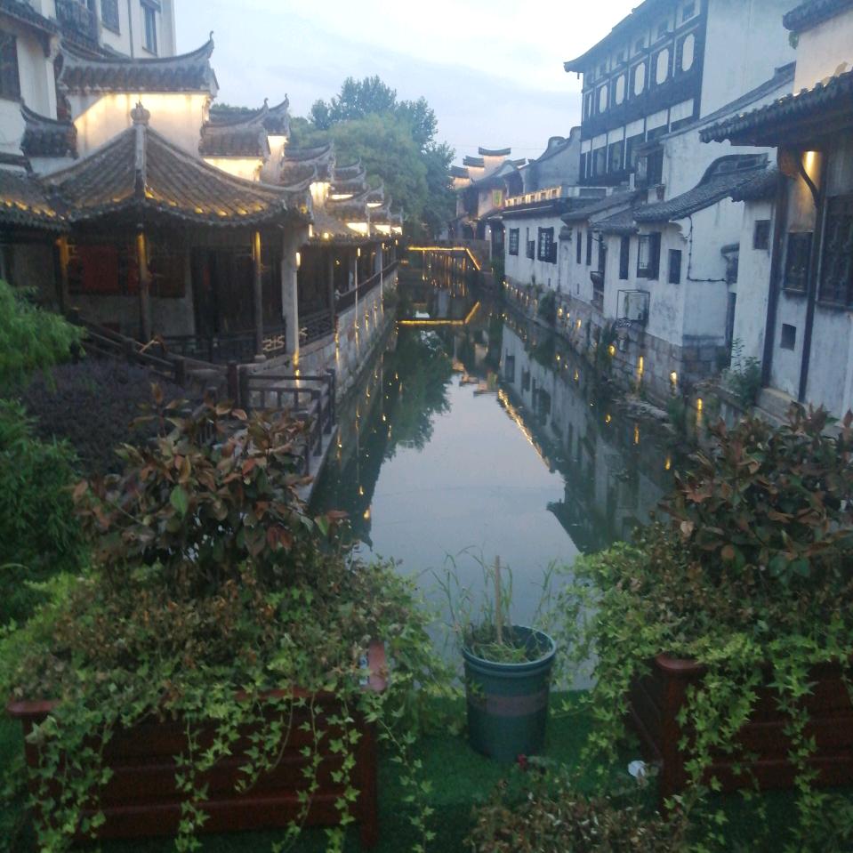 清风伴酒