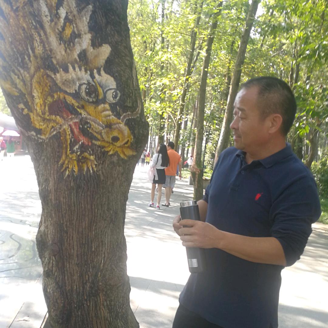 李卫东