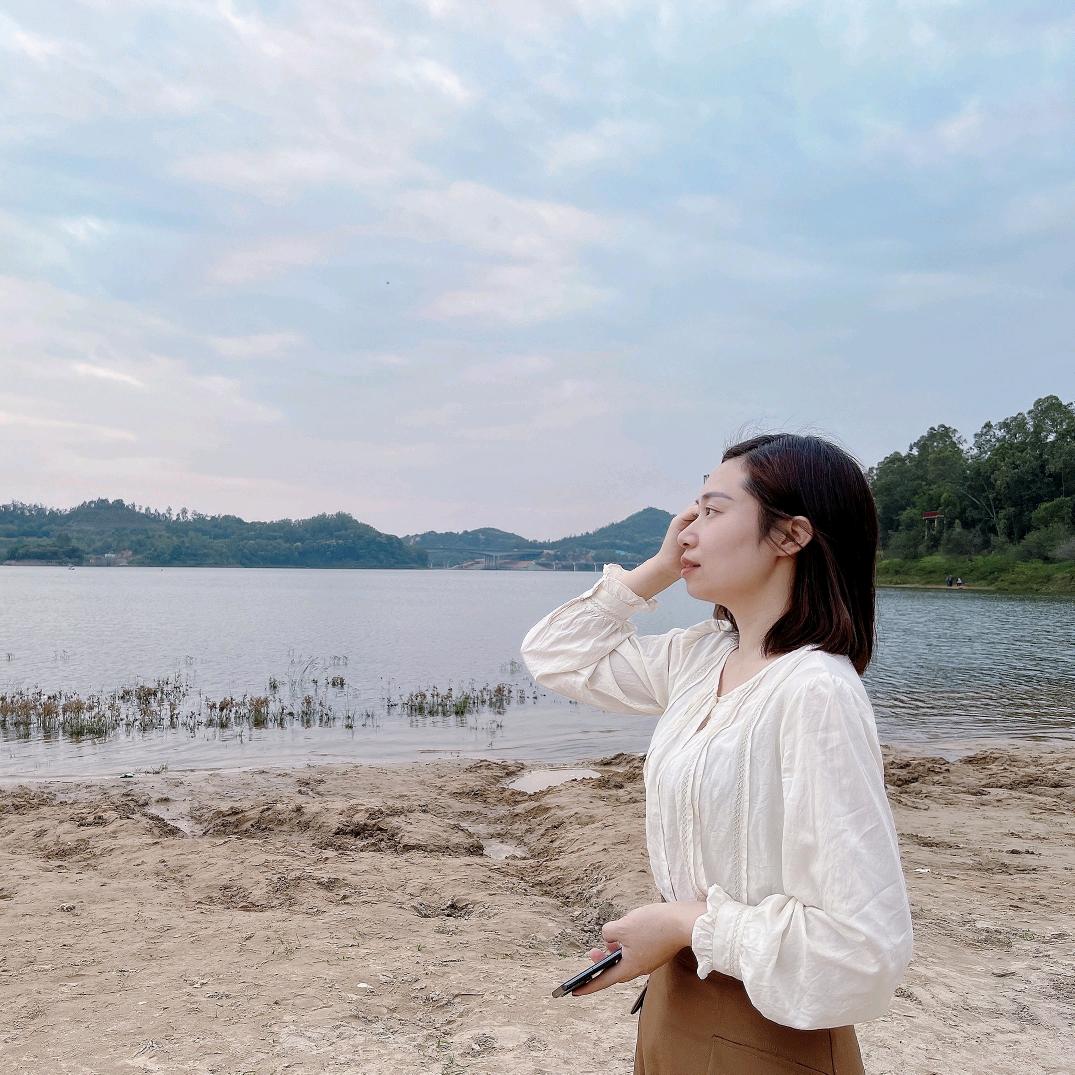 浅夏繁花🌸（彬彬同学）