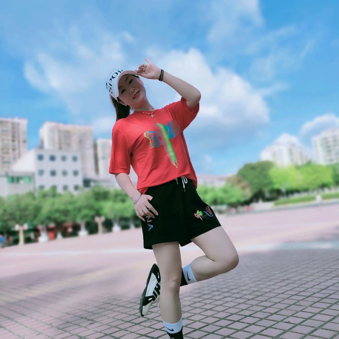 广州市亲切衣鞋帽服饰