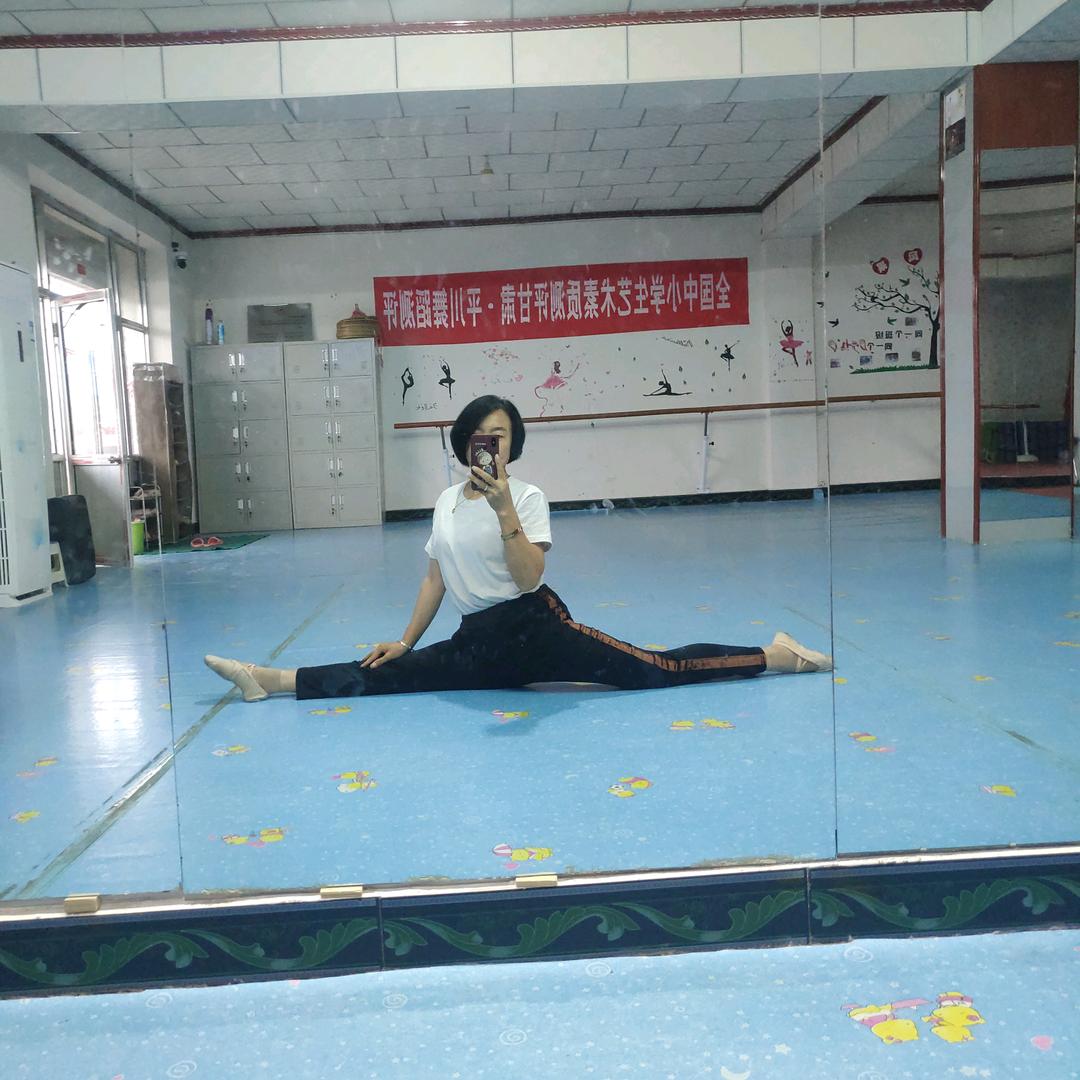 佳琦舞蹈，请你指导！