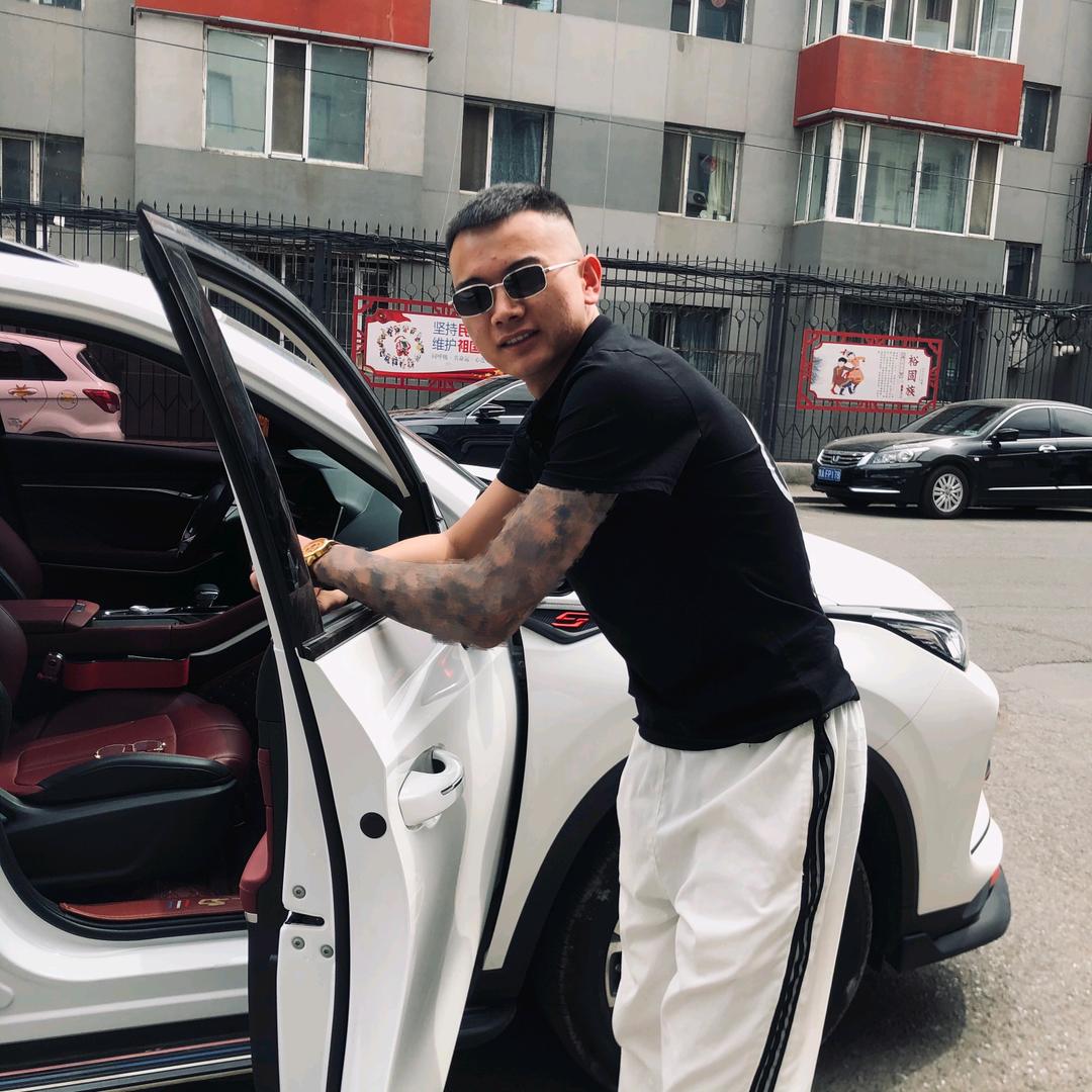 李舒平.