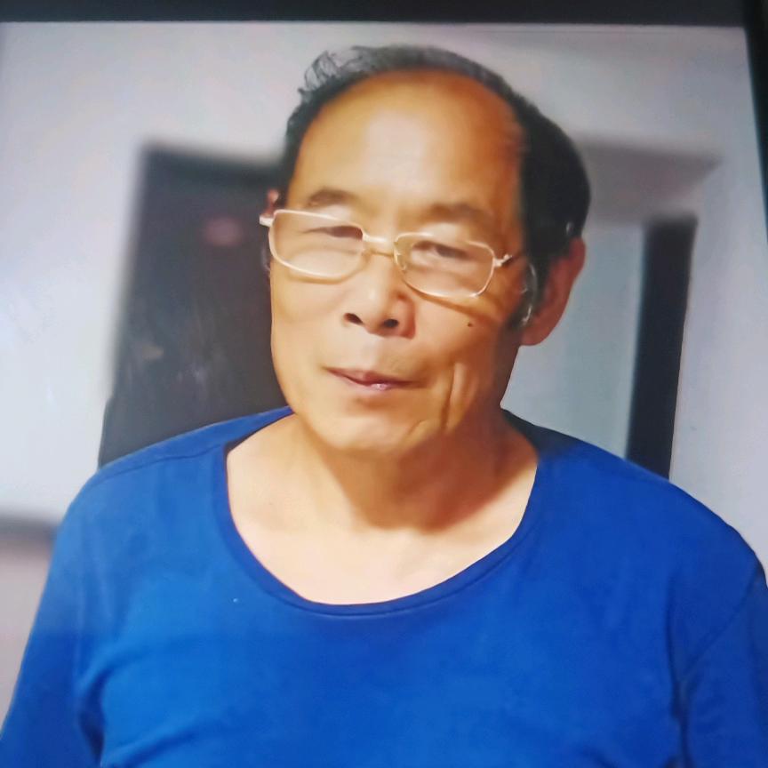 代老大👍每晚八点十分开播！