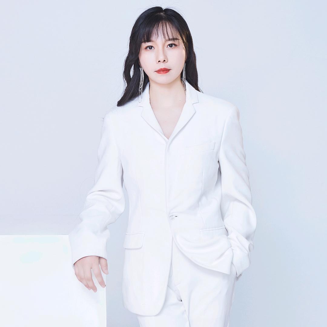 小情绪~~牛牛定妆