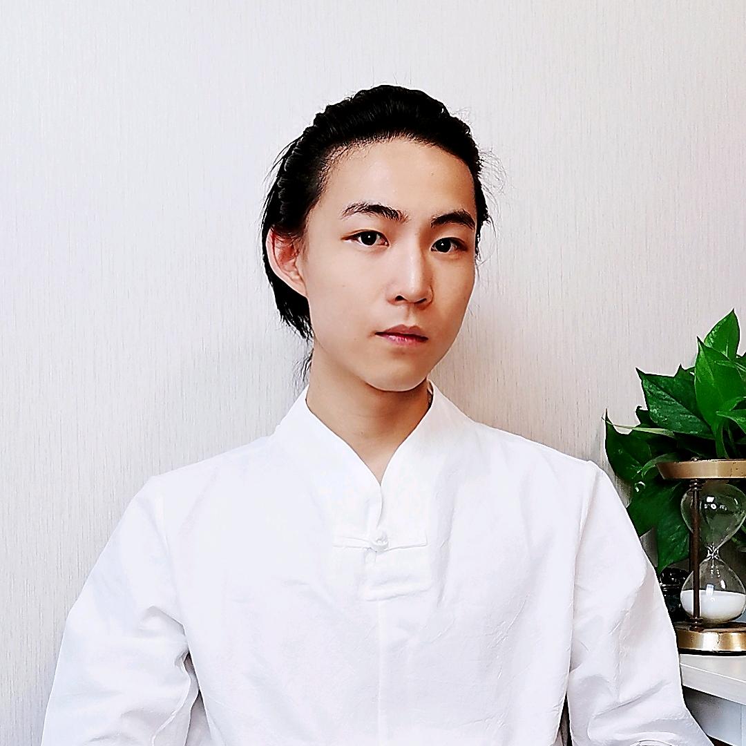 明晨