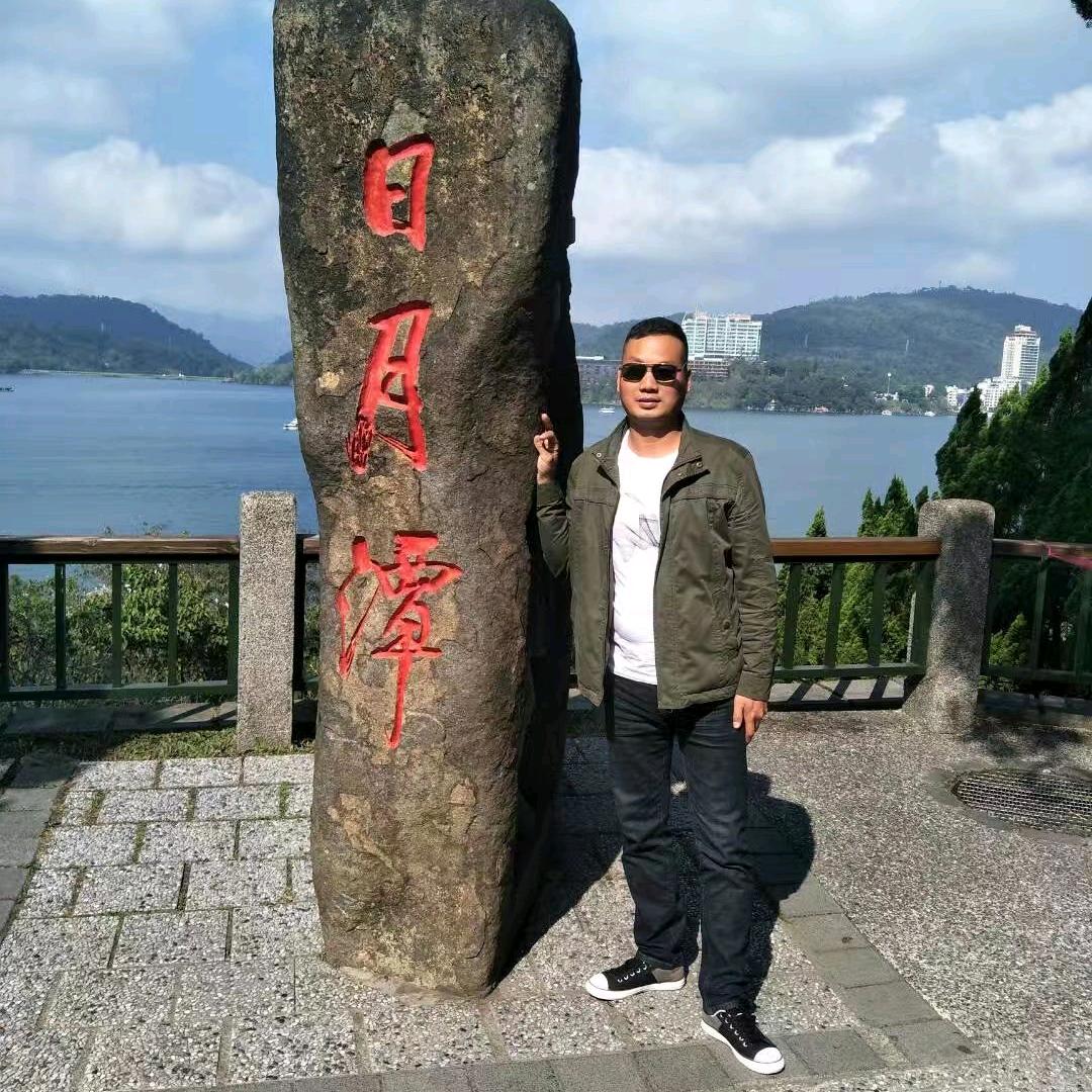 坤坤哥