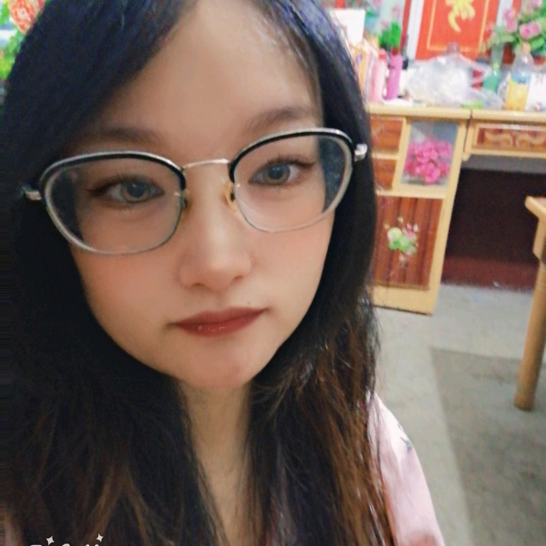 紫蝶翩翩