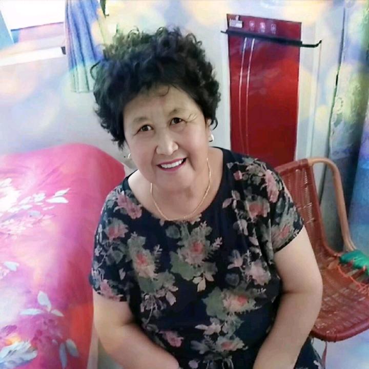 开心😊😊