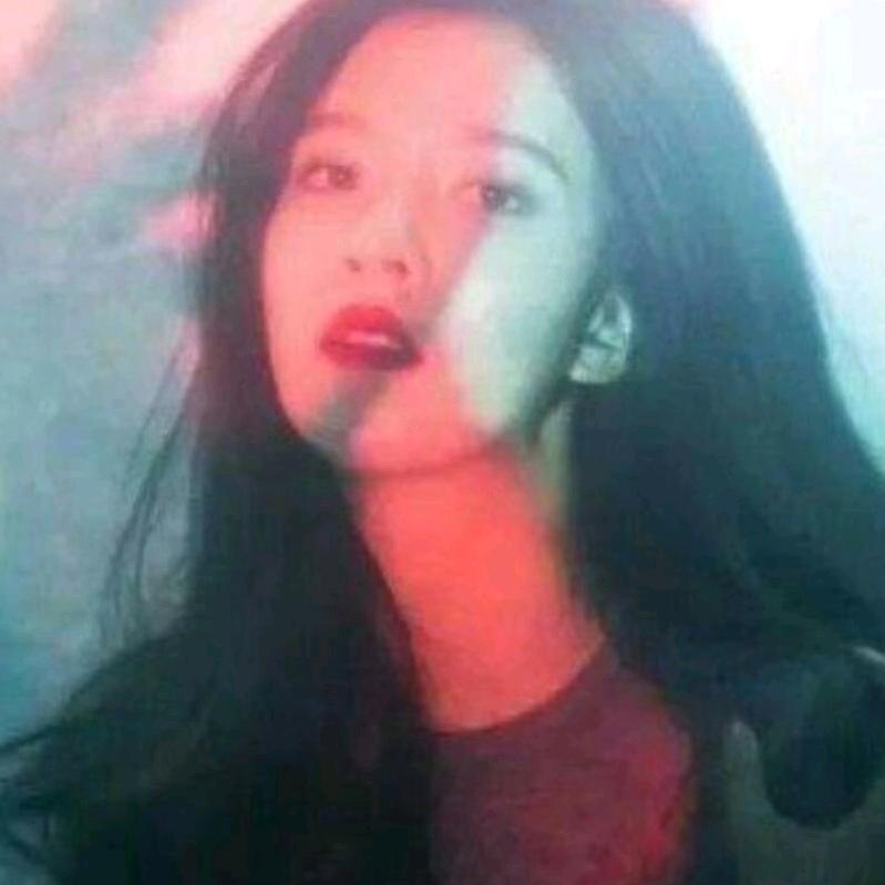 邻家妖精不戴花