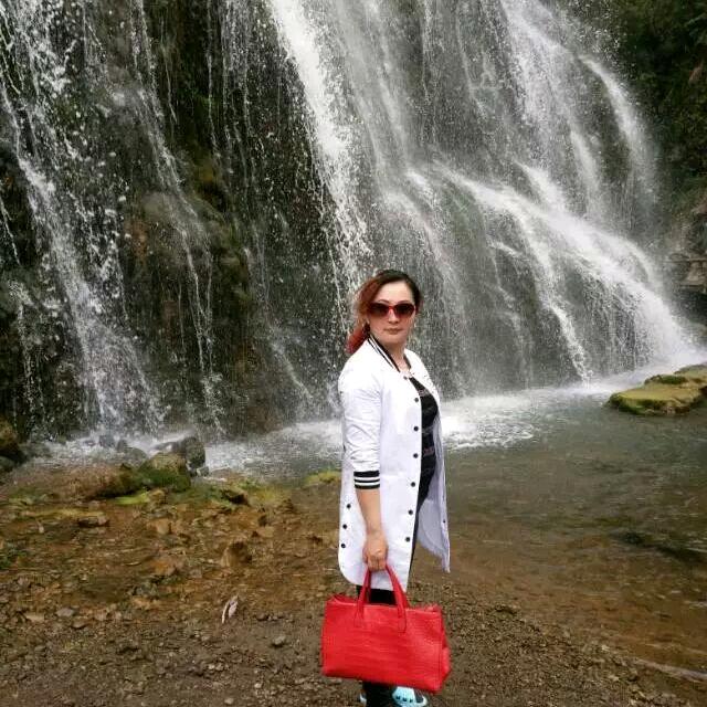 秀姐（红哥花妹婚介凤垭山166店