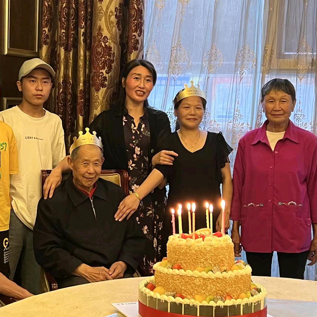 勤劳的妈妈
