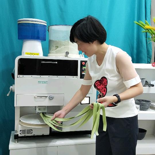 万杰智能商用面条机