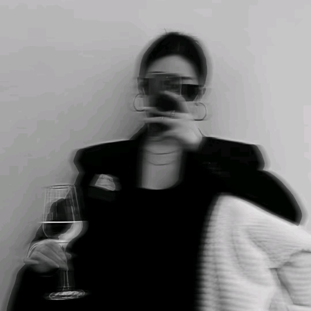 淡然一笑☀