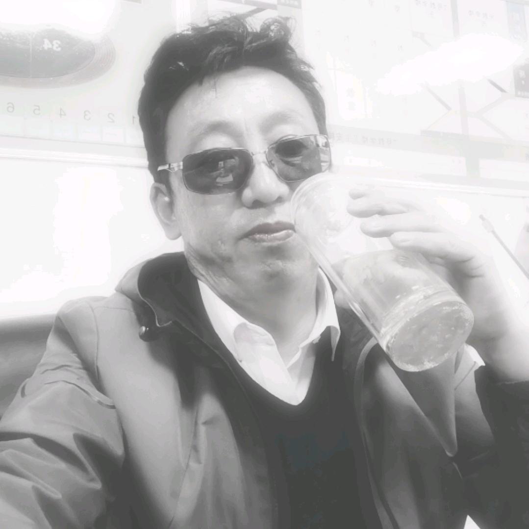 玉卡.