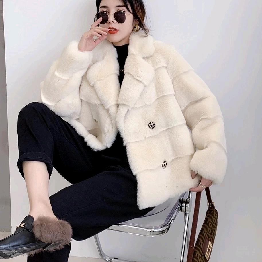 东阳市曼阿服装店