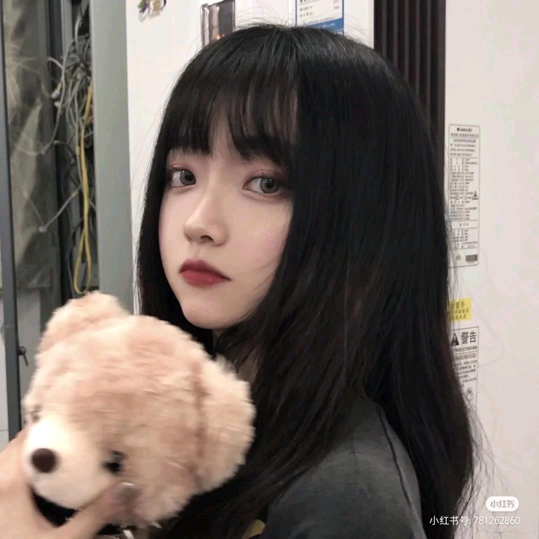 依依