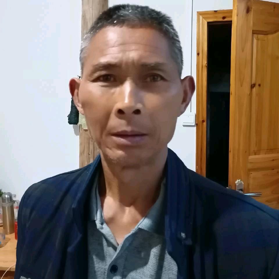 吴明富