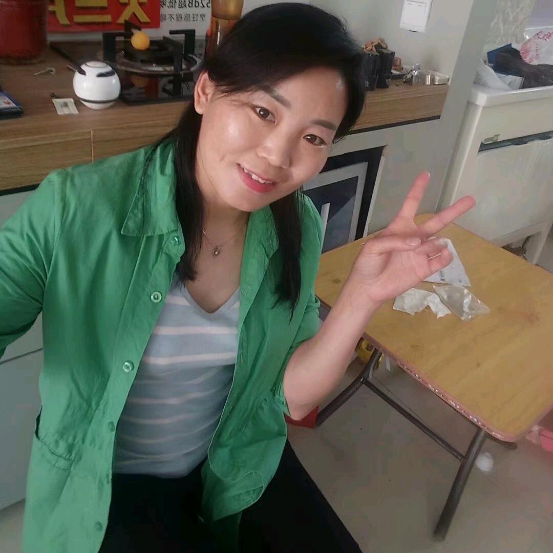 英子