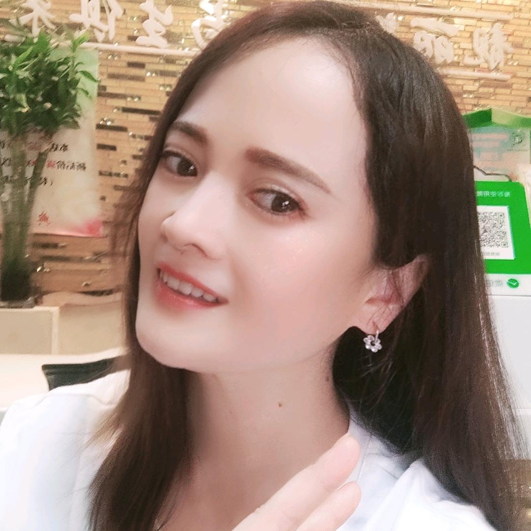 歌手典雅