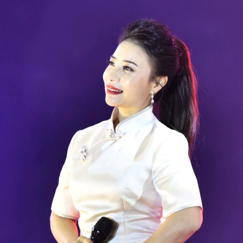 爱唱歌的王小猫🐳