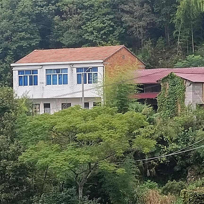 依然相信
