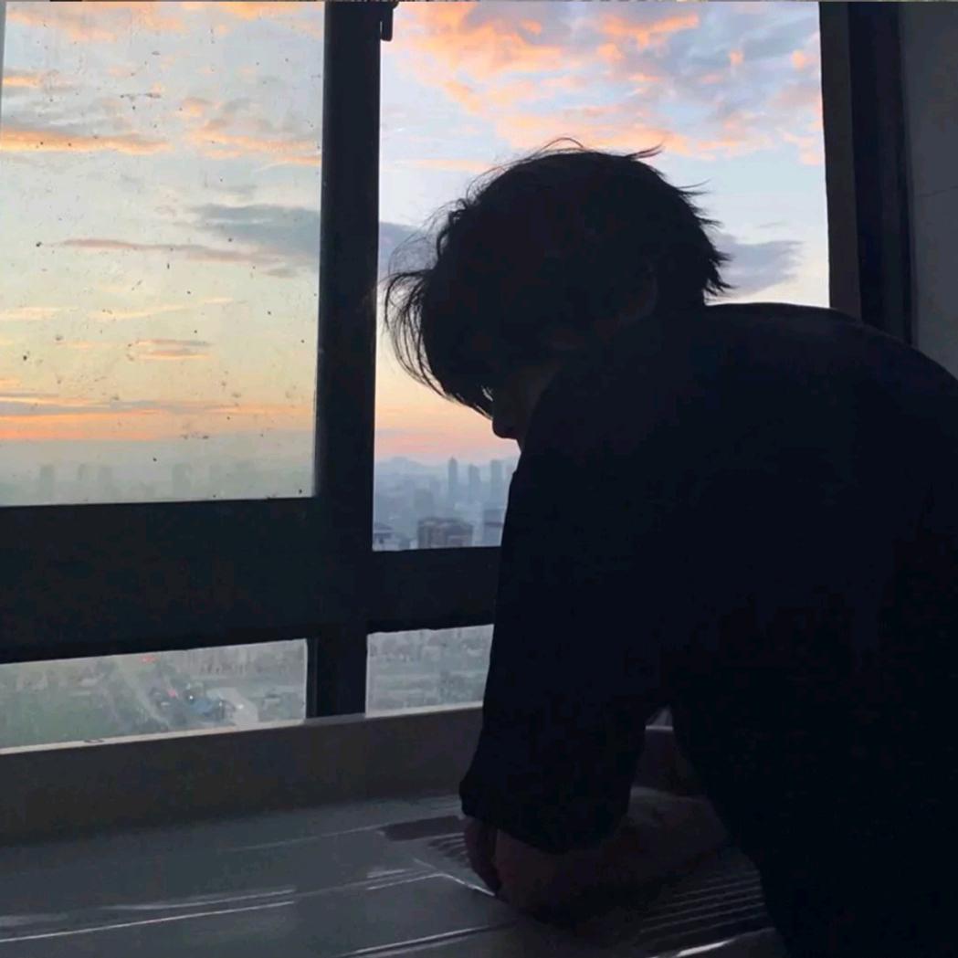 刘子萱.