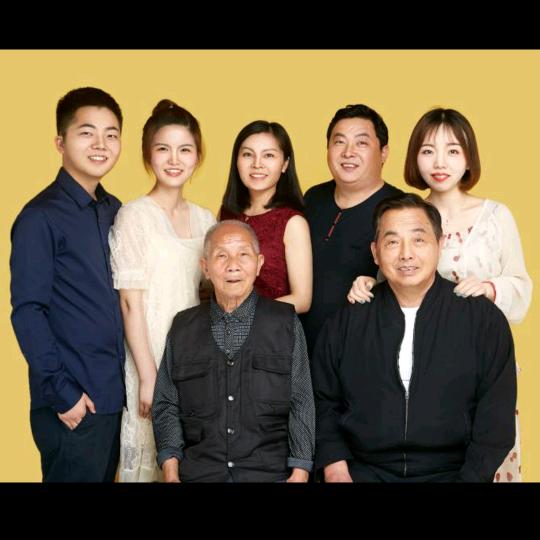 长江商贸张梅