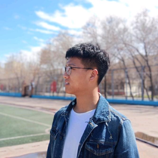 黑黑的吕书豪