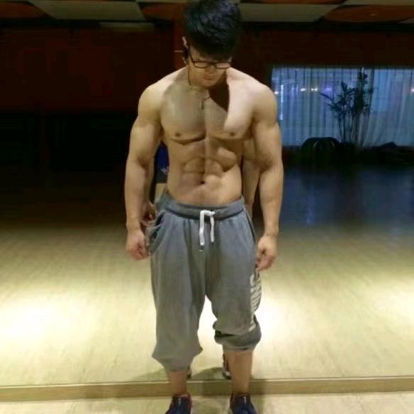 熊布斯Lee