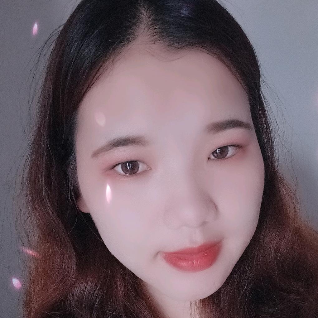 精致的猪猪女孩