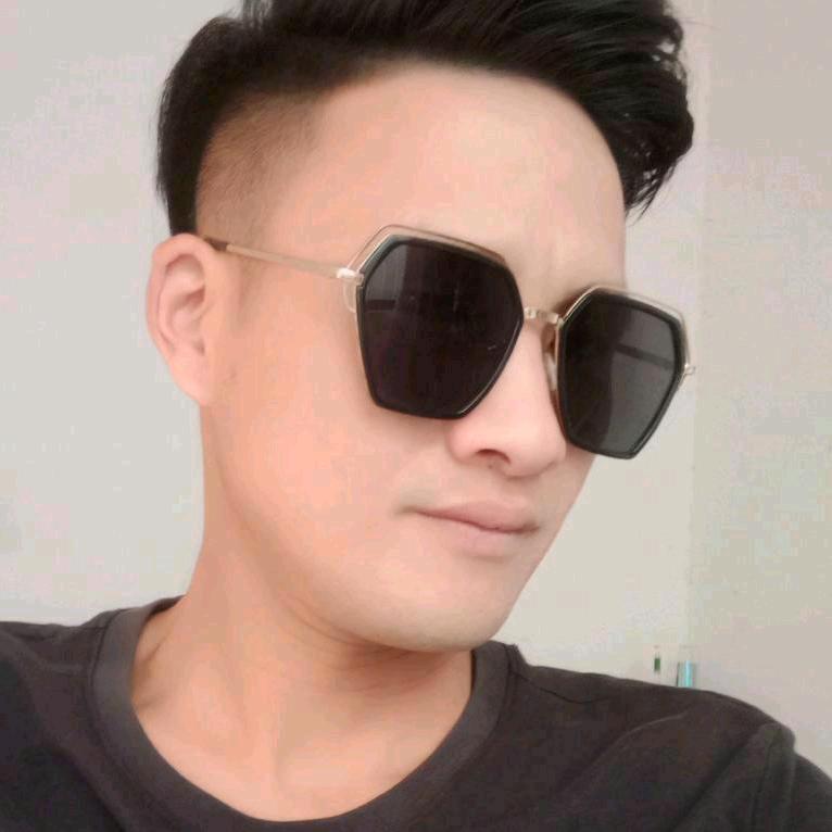 我心只为你而痛，今生只爱你一人