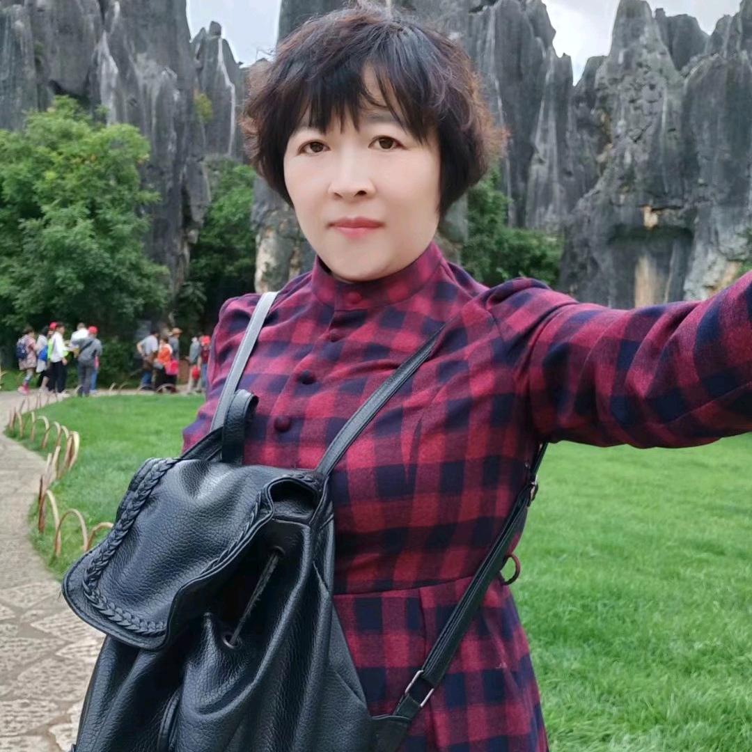 香香姐首播上午10.10分