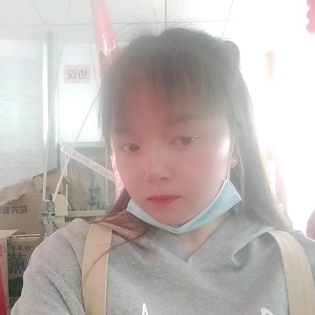 @露露