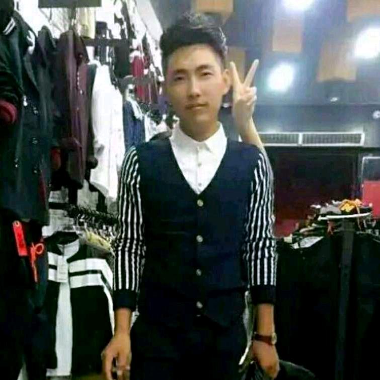 ╭☞就是这个人