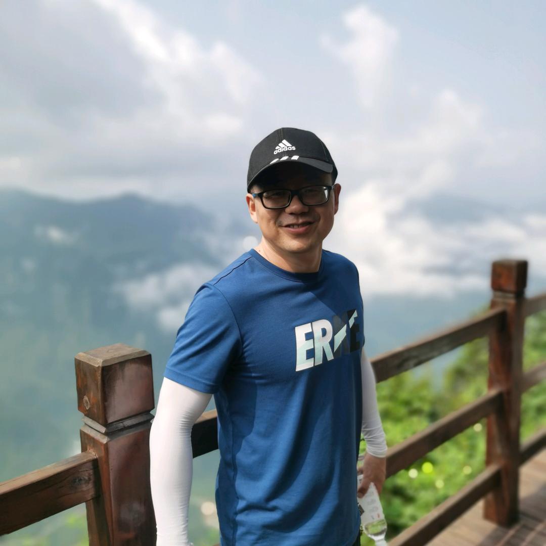 骨科医生肖琦科