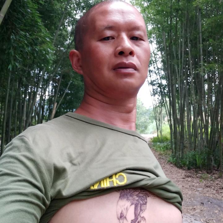 大山里的牧羊人