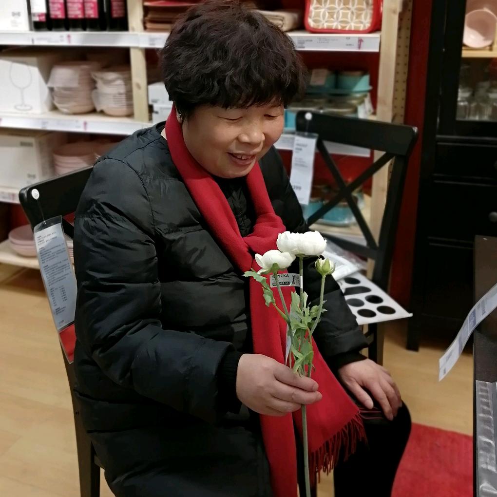 欢声笑语