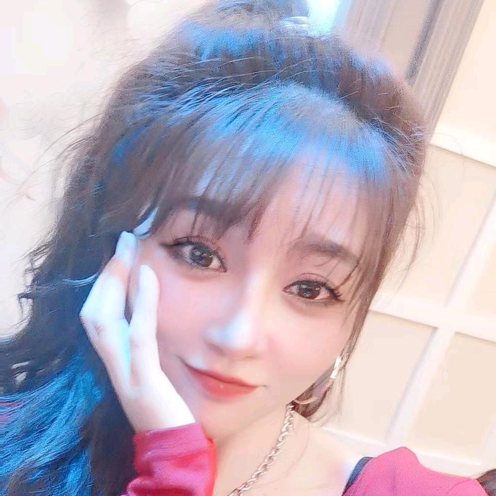 岩  骨   花   香 