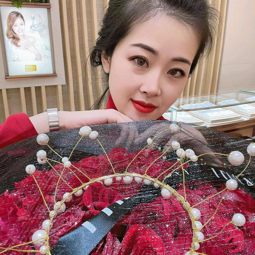 忕    佪