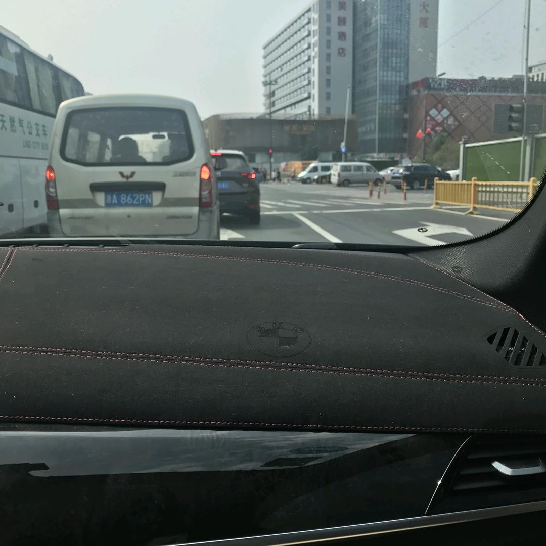 筠