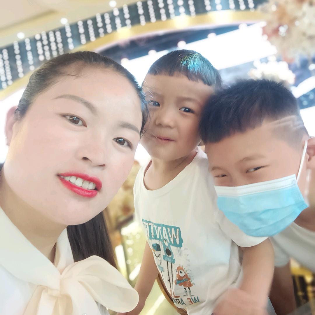 函函(ಡωಡ) 俊俊