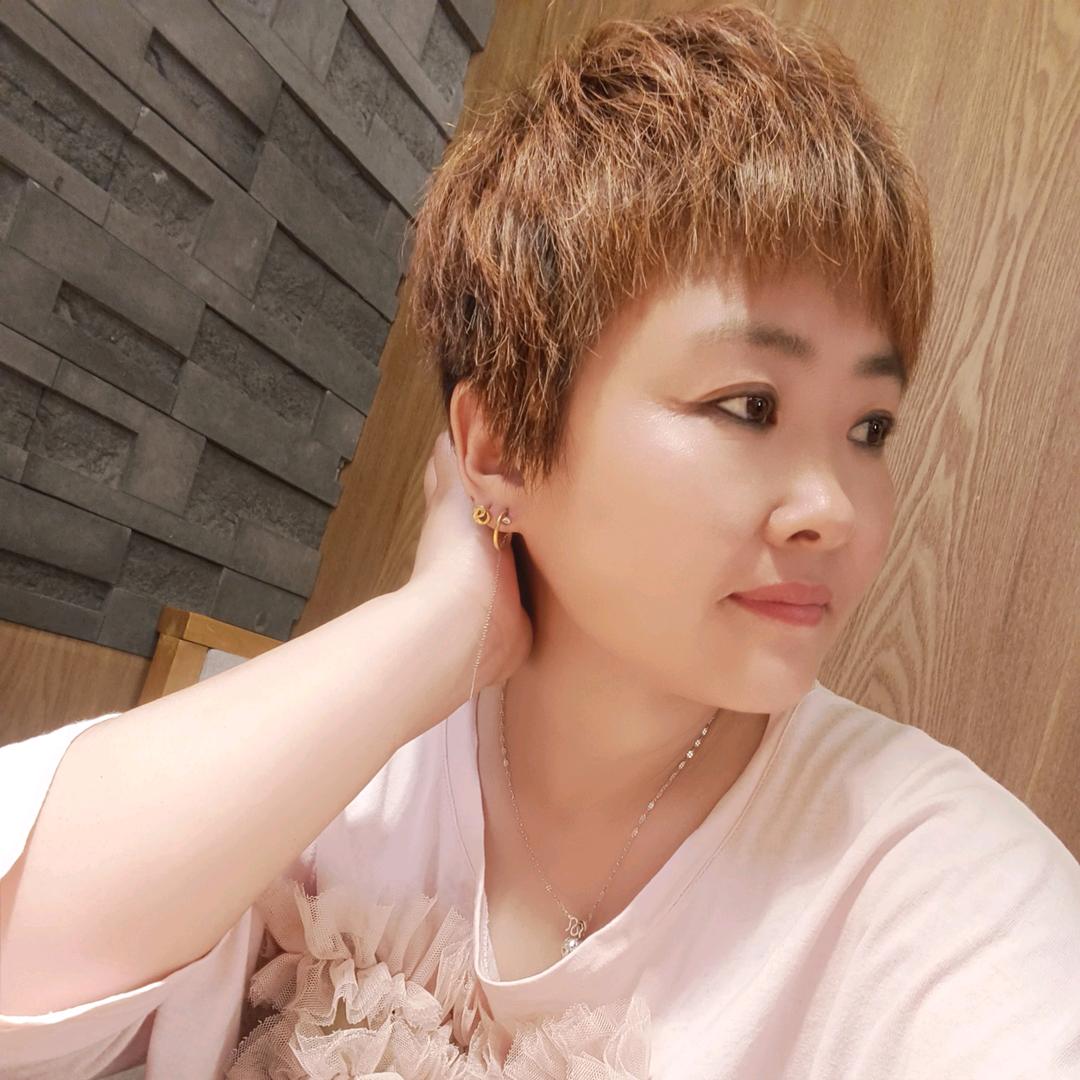 带刺的玫瑰🌹
